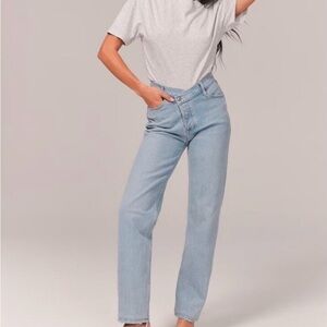 Abercrombie & Fitch Light Wash High Waisted Criss Cross Jeans 29/8L